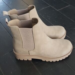 Soda Beige Ankle Booties